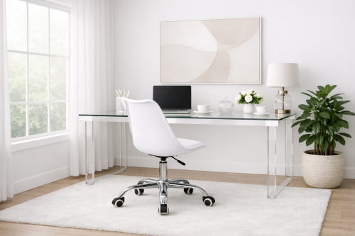fotel-sari-bialy-chrom-home-office-szklane-biurko-okno-roslina-szeroki-kadr..png